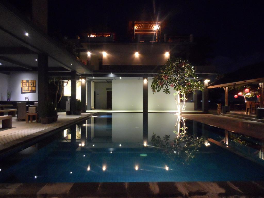 Cafe Alberto B&B Senggigi Esterno foto