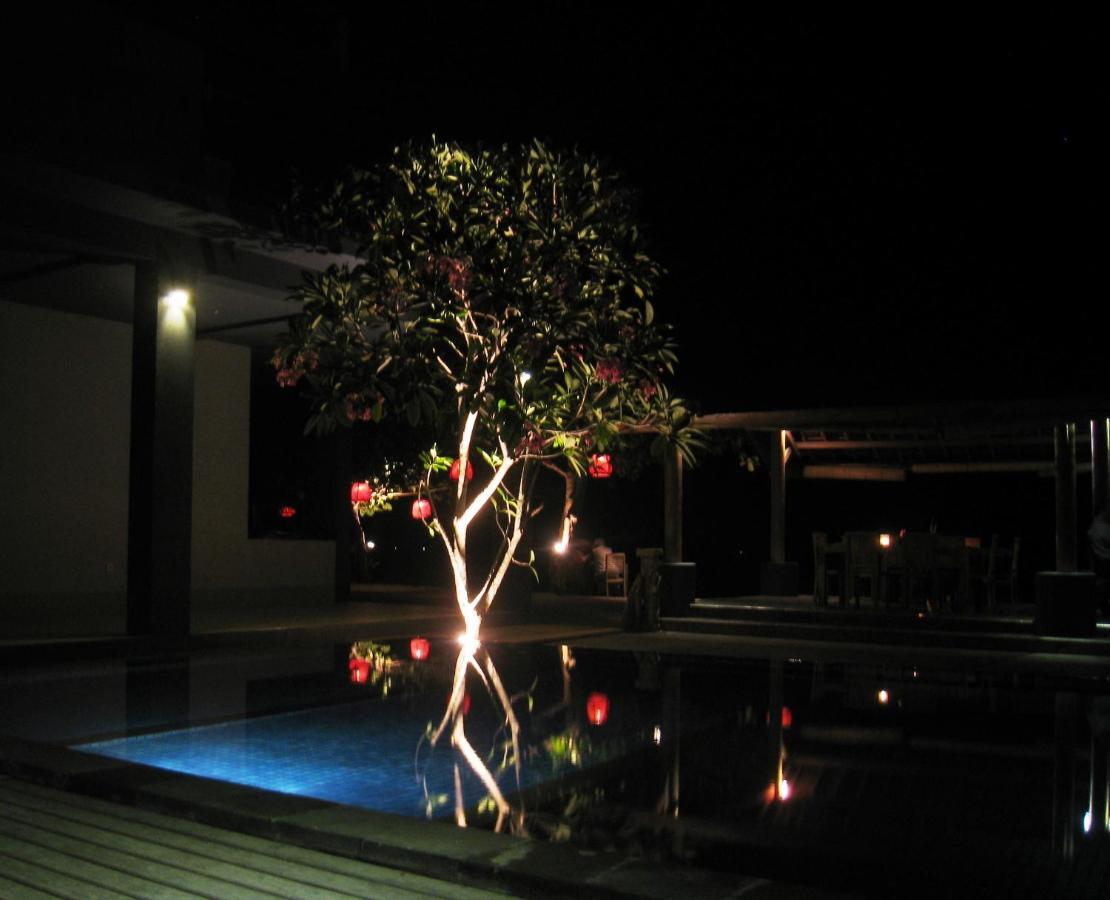 Cafe Alberto B&B Senggigi Esterno foto